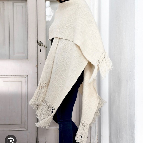 Maktub | Accessories | Womens Argentinian Llama Ruana Poncho Kimono ...